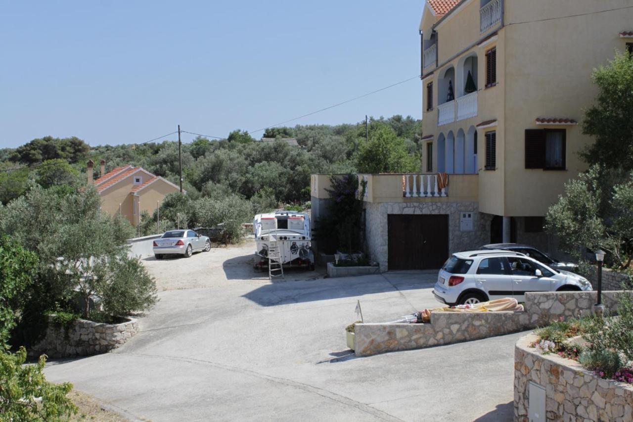 Apartments With A Parking Space Sali, Dugi Otok - 8152 Exterior photo